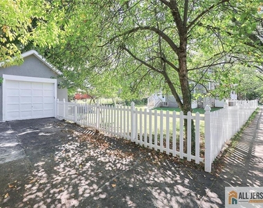 101 S 4th Avenue - Photo Thumbnail 32