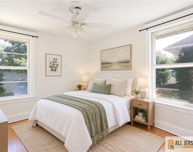 101 S 4th Avenue - Photo Thumbnail 19