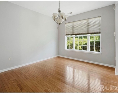 50 Wlodarczyk Place - Photo Thumbnail 5