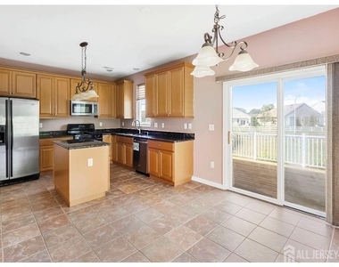 50 Wlodarczyk Place - Photo Thumbnail 10