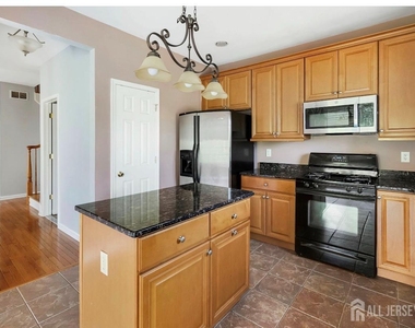 50 Wlodarczyk Place - Photo Thumbnail 13