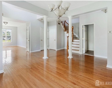 50 Wlodarczyk Place - Photo Thumbnail 7