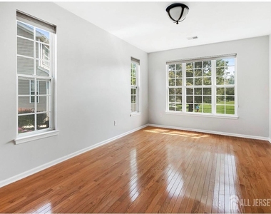 50 Wlodarczyk Place - Photo Thumbnail 8