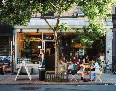 208 E 7th Street - Photo Thumbnail 9
