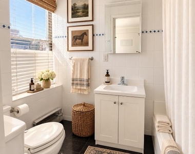 280 Riverside Drive - Photo Thumbnail 14