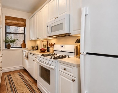 280 Riverside Drive - Photo Thumbnail 13