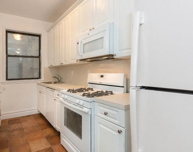 280 Riverside Drive - Photo Thumbnail 3