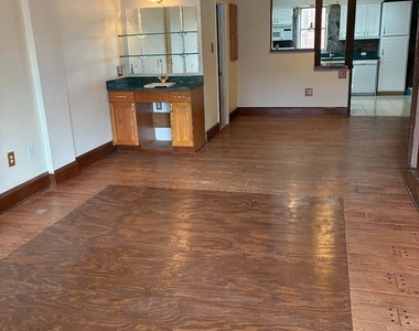 16 Catalpa Court - Photo Thumbnail 2