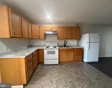 135 Beeden Lane - Photo Thumbnail 2