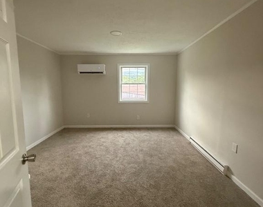 135 Beeden Lane - Photo Thumbnail 12