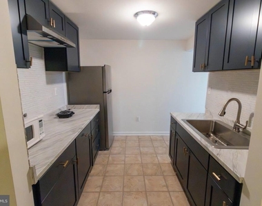 4 Fieldstone Court - Photo Thumbnail 11