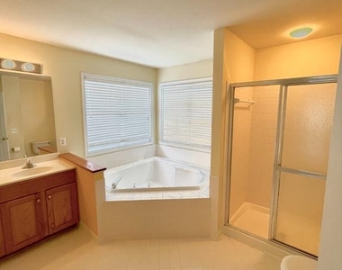 9505 Wigwag Court - Photo Thumbnail 28