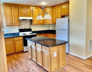 9505 Wigwag Court - Photo Thumbnail 14