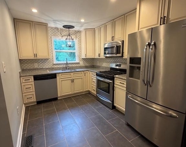 5705 Sailstone Lane - Photo Thumbnail 6