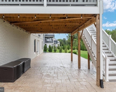 7082 Saint Hill Court - Photo Thumbnail 59