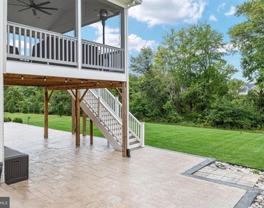 7082 Saint Hill Court - Photo Thumbnail 58