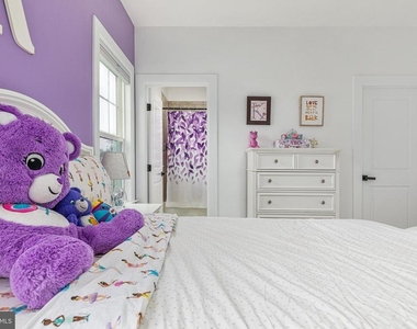 7082 Saint Hill Court - Photo Thumbnail 40