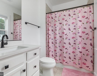 7082 Saint Hill Court - Photo Thumbnail 34