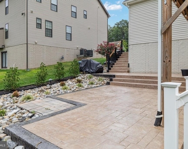 7082 Saint Hill Court - Photo Thumbnail 65
