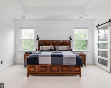 7082 Saint Hill Court - Photo Thumbnail 26
