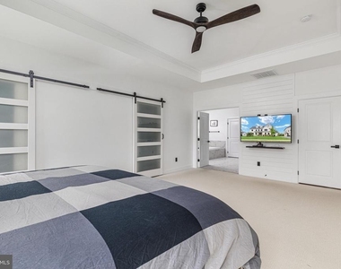 7082 Saint Hill Court - Photo Thumbnail 25