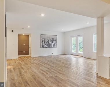 7082 Saint Hill Court - Photo Thumbnail 50