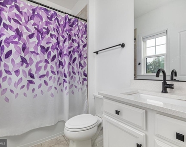 7082 Saint Hill Court - Photo Thumbnail 41