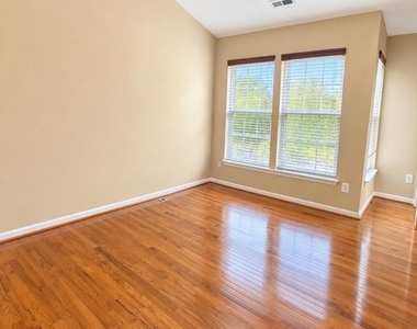 1469 Fawn Hollow Lane - Photo Thumbnail 12