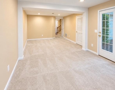 1469 Fawn Hollow Lane - Photo Thumbnail 2