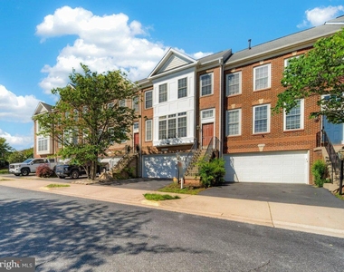 17507 Cajun Court - Photo Thumbnail 4