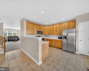 17507 Cajun Court - Photo Thumbnail 11