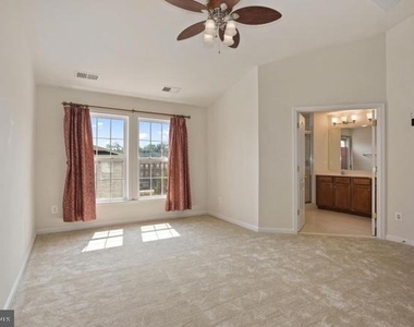 22052 Dilworth Square - Photo Thumbnail 13