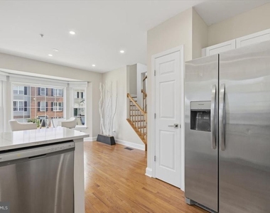 43092 Francis Square - Photo Thumbnail 22