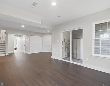 43092 Francis Square - Photo Thumbnail 8