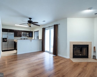 12887 Grays Pointe Road - Photo Thumbnail 9