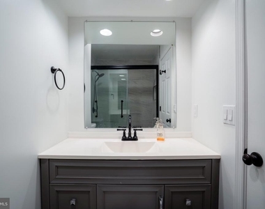 12887 Grays Pointe Road - Photo Thumbnail 21