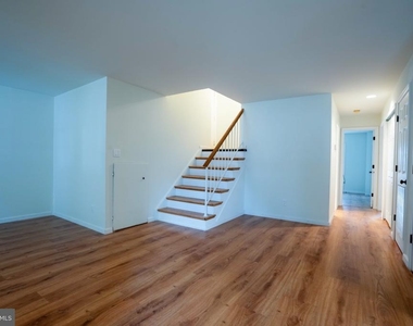 12887 Grays Pointe Road - Photo Thumbnail 14