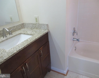 6919 Mary Caroline Circle - Photo Thumbnail 18
