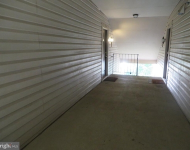 6919 Mary Caroline Circle - Photo Thumbnail 34