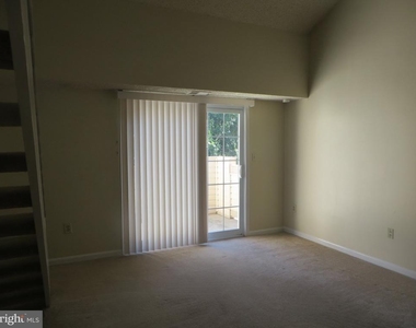 6919 Mary Caroline Circle - Photo Thumbnail 9