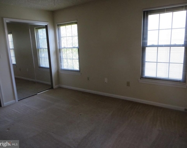 6919 Mary Caroline Circle - Photo Thumbnail 16