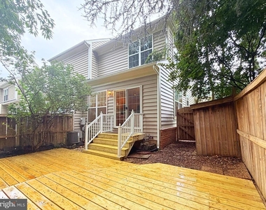 1274 Vintage Place - Photo Thumbnail 36