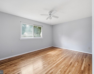 8608 Parliament Drive - Photo Thumbnail 17