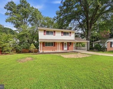 8608 Parliament Drive - Photo Thumbnail 2