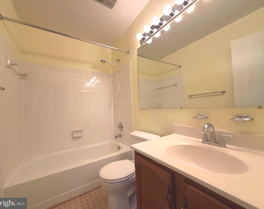 5406 New London Park Drive - Photo Thumbnail 10