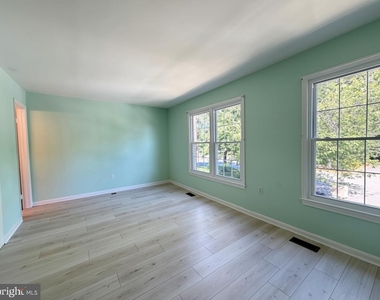 5406 New London Park Drive - Photo Thumbnail 6
