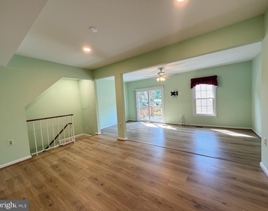 5406 New London Park Drive - Photo Thumbnail 3