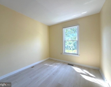 5406 New London Park Drive - Photo Thumbnail 11