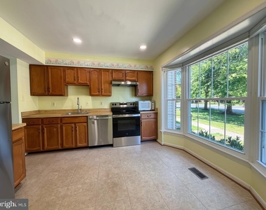 5406 New London Park Drive - Photo Thumbnail 1