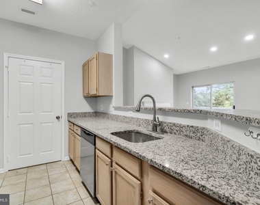 1701 Lake Shore Crest Drive - Photo Thumbnail 17